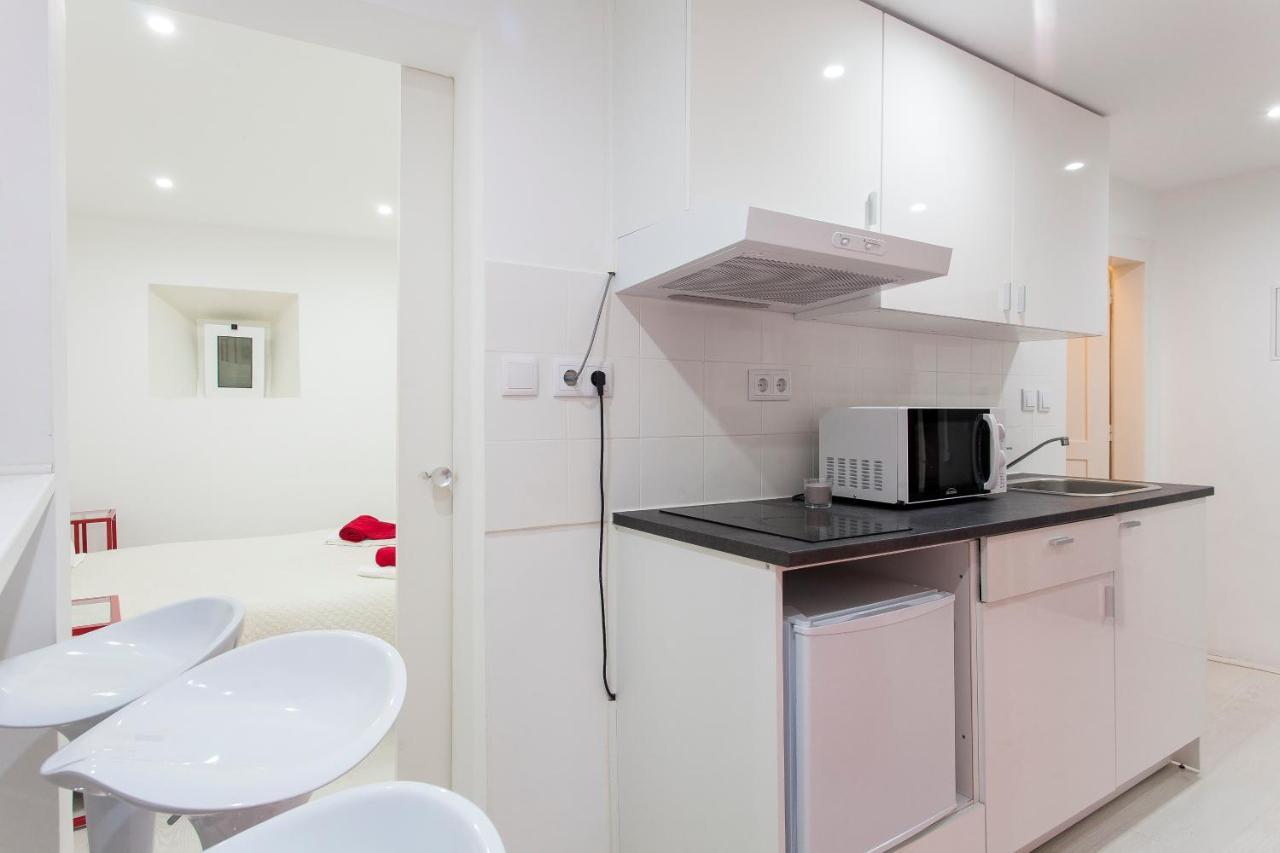 Alfama Panteao 4 Guests Apartament *